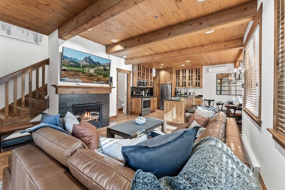 Townhome, Multiple Beds, Balcony, Mountain View (Deer Valley Darling)