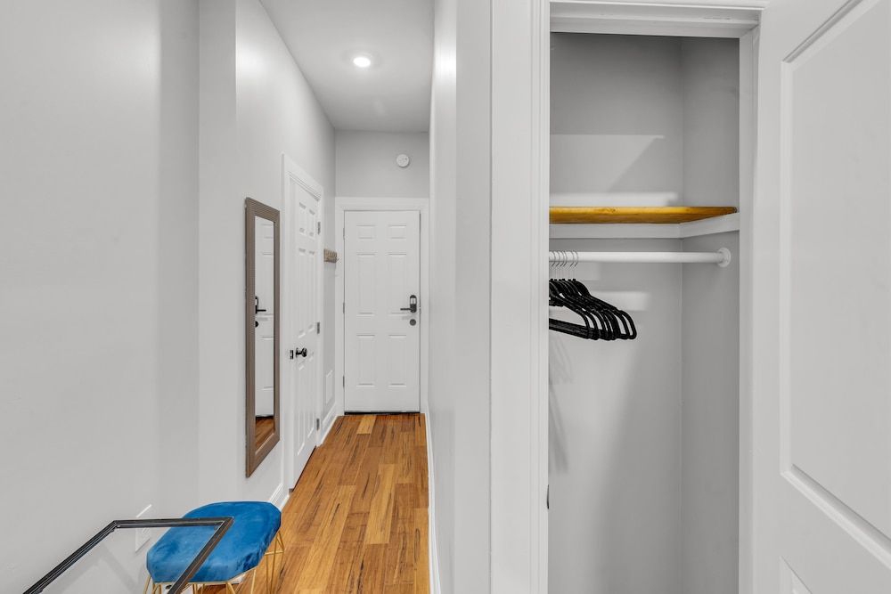 W Oxford St Gem 2b Apartmnt Central City Apartment 4