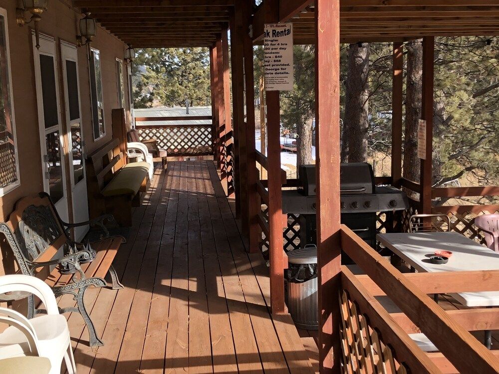 Deluxe Quadruple Room, 1 Bedroom, Kitchenette, Mountain View