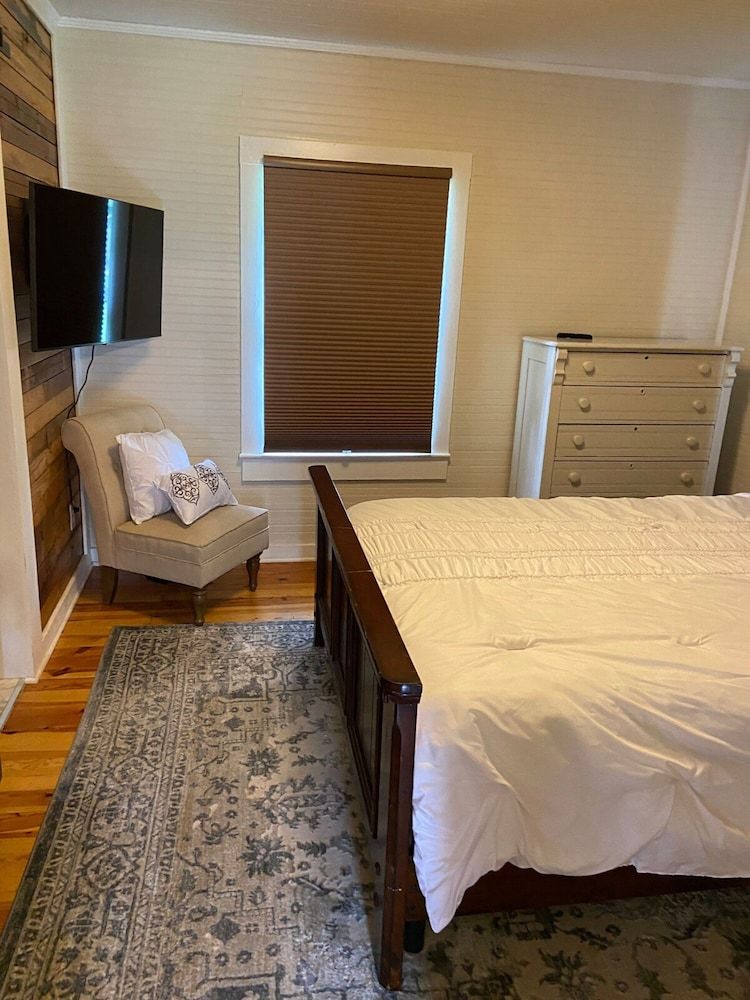 Signature Cottage, 2 Bedrooms, Non Smoking, Patio