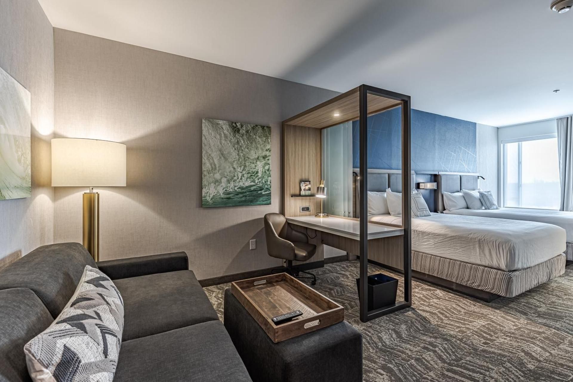 Queen Suite with Two Queen Beds