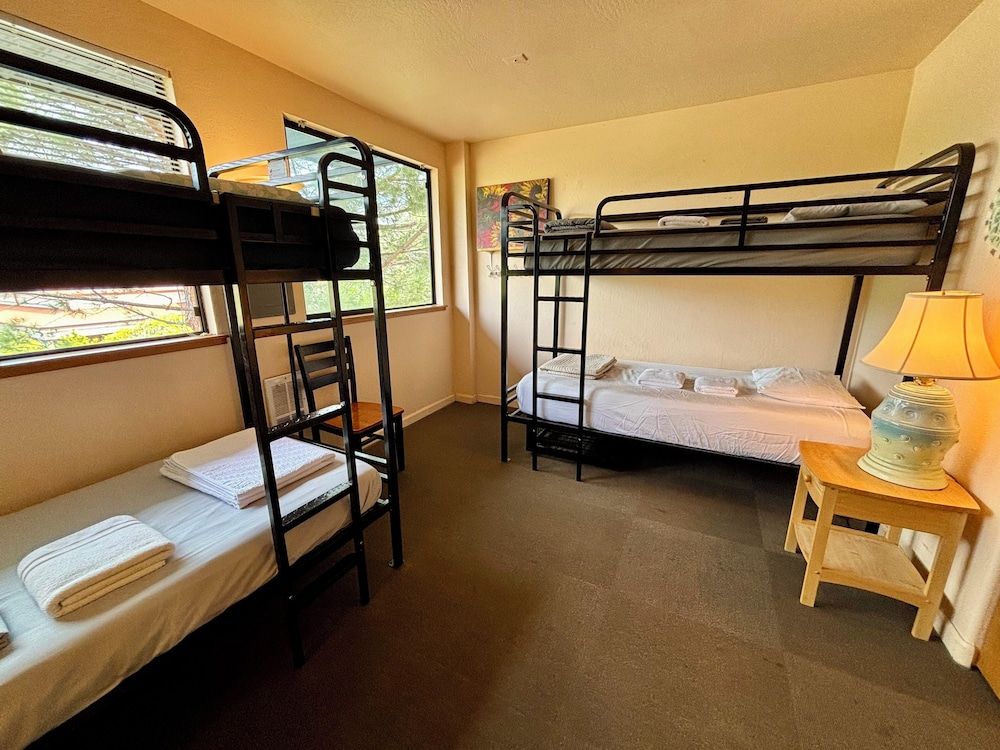 Ashland Commons Hostel