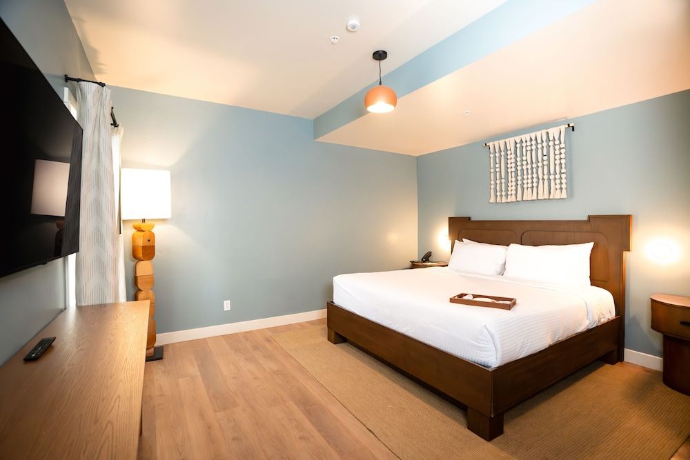 Murrieta Hot Springs Resort Room, 1 King Bed (Resort) 2