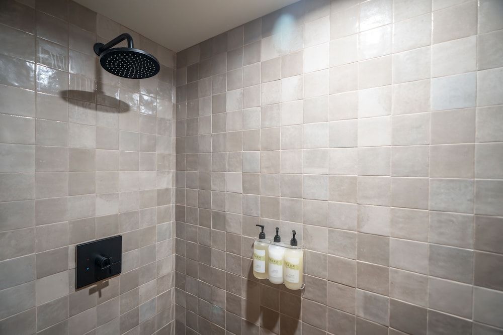 Murrieta Hot Springs Resort Deluxe Room, 2 Queen Beds 4