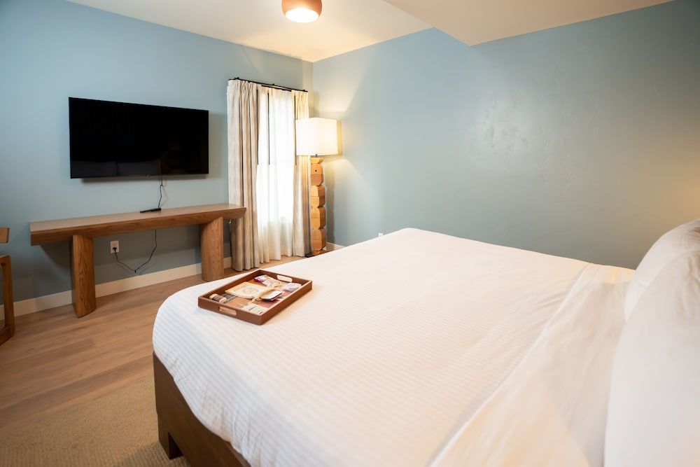 Murrieta Hot Springs Resort Room, 1 King Bed (Resort)