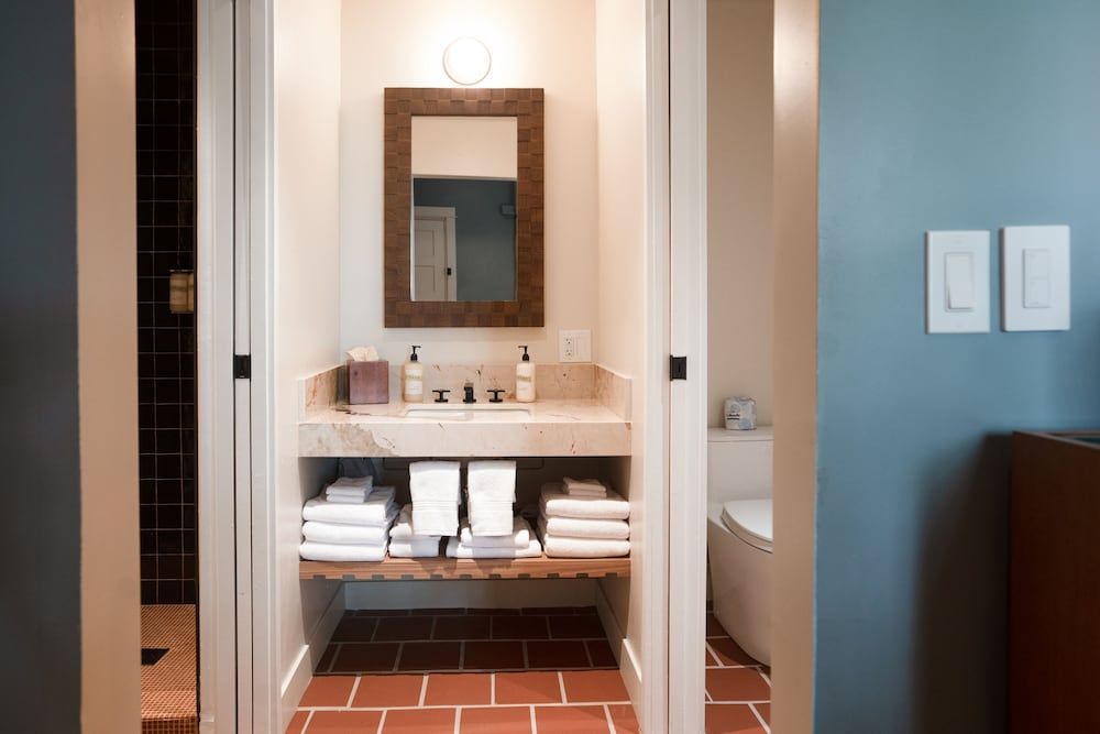 Murrieta Hot Springs Resort Room, 1 King Bed (Resort) 3