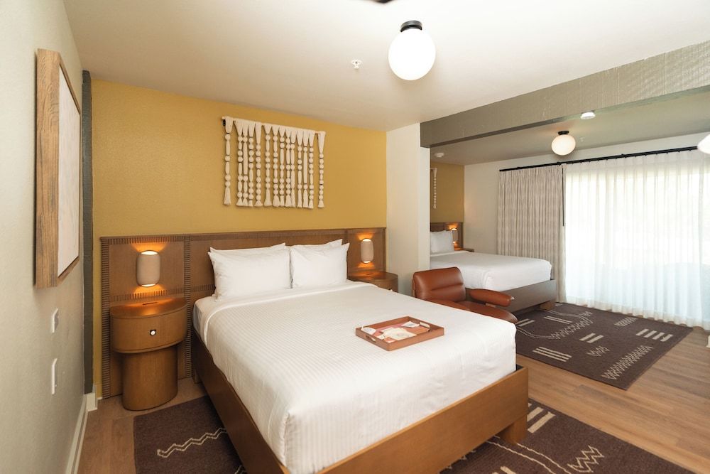 Murrieta Hot Springs Resort Deluxe Room, 2 Queen Beds 3