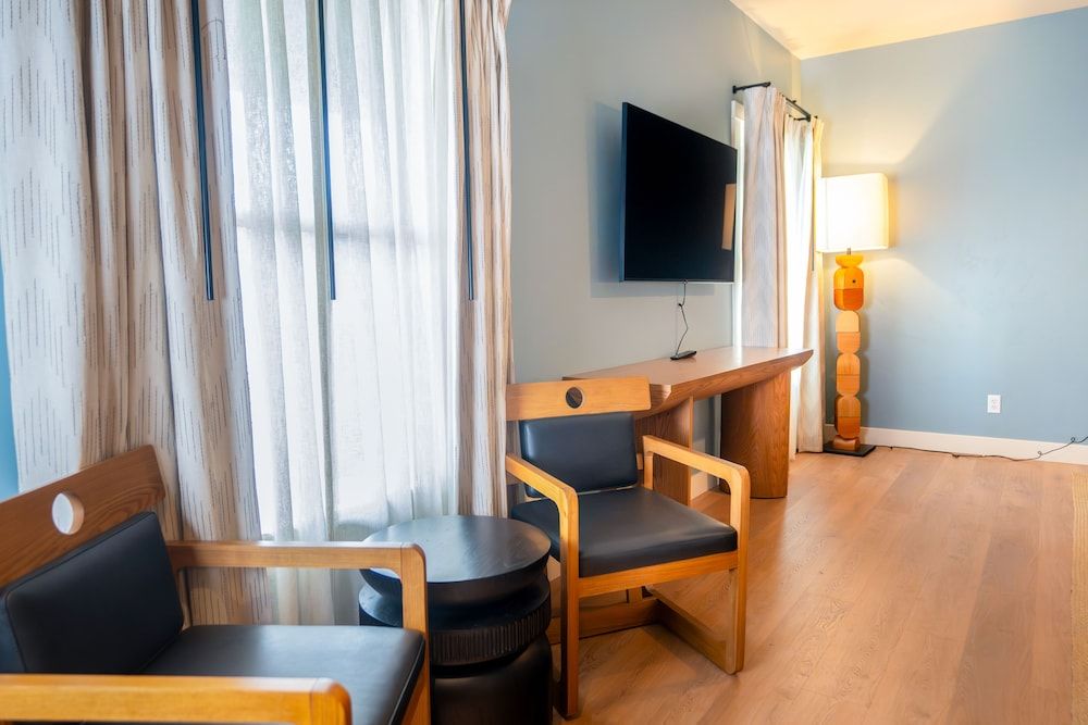 Murrieta Hot Springs Resort Room, 1 King Bed (Resort) 6