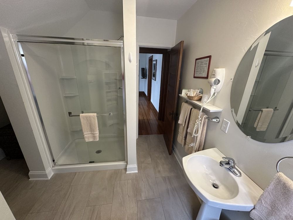 Birchwood Lodge House 5