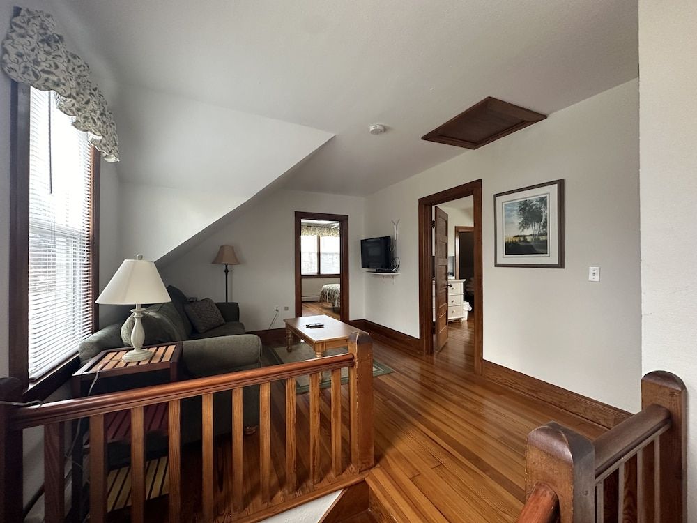 Birchwood Lodge House 8