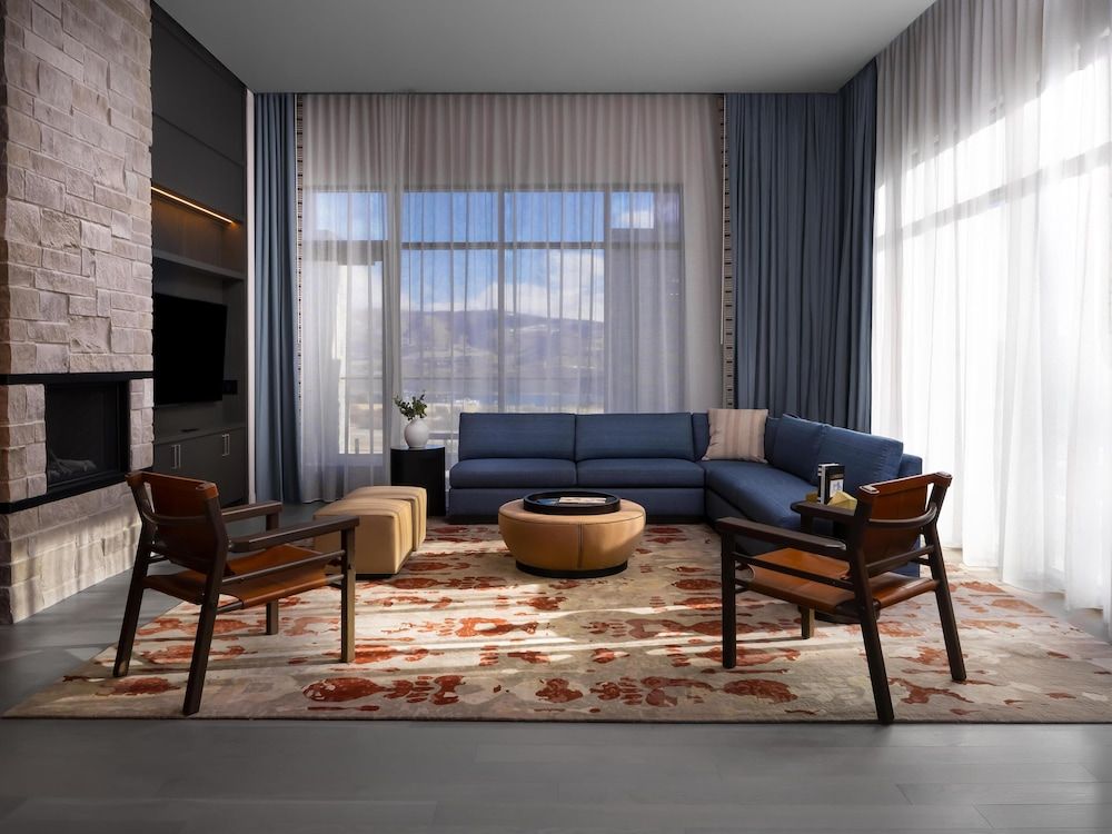 Grand Hyatt Deer Valley Premier Suite 4