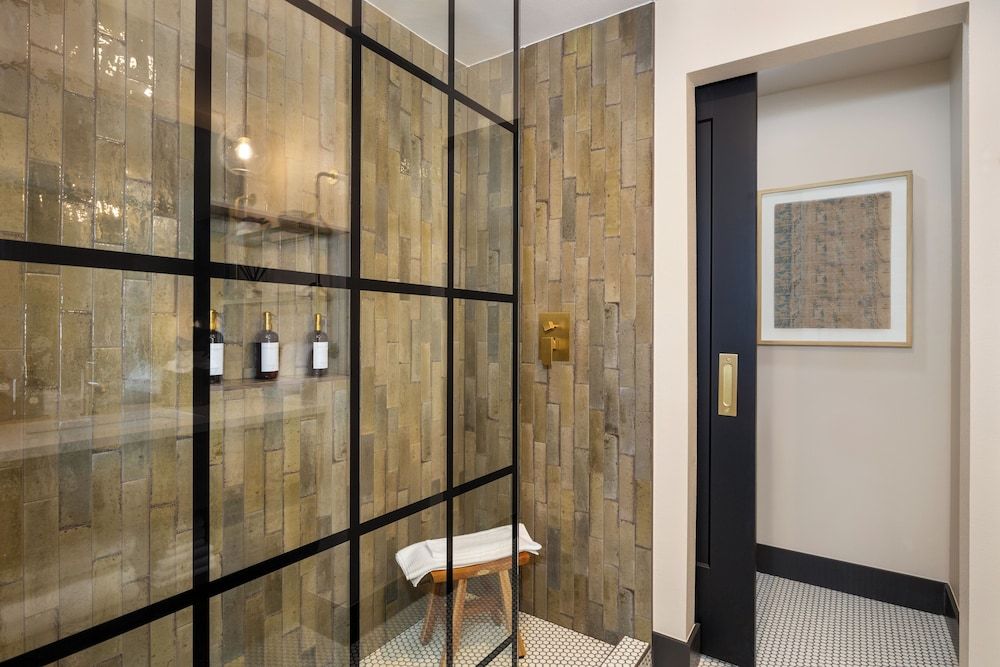 The Winslow - Oklahoma City Owners Premium Suite, 1 King Bed 3