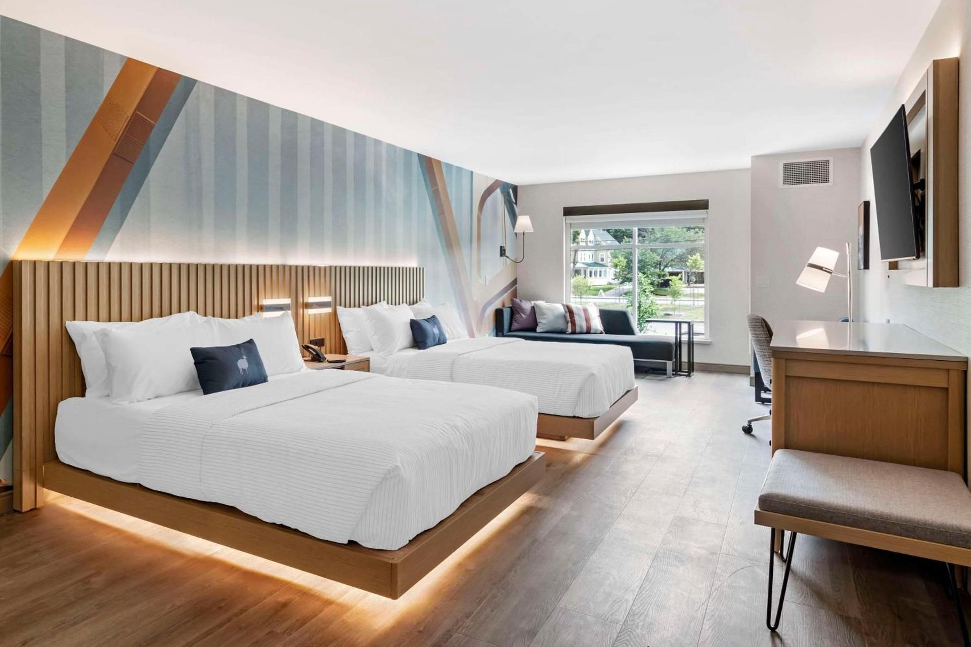 Quadruple Room with Two Queen Beds - Disability Access/Non Smoking