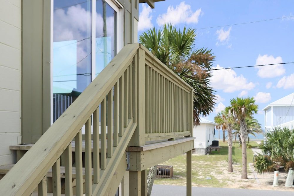 Beach View Upper