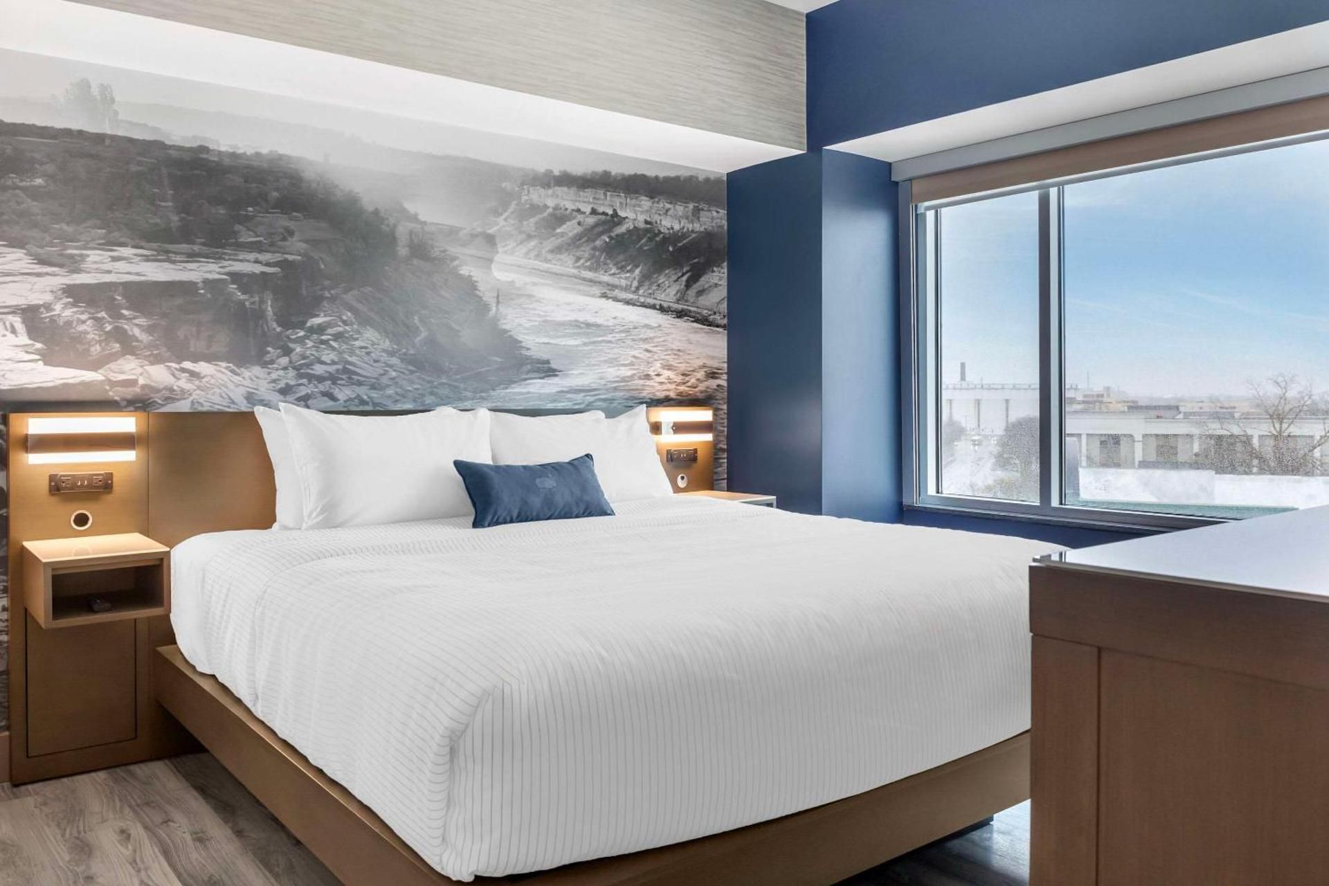 Two Room Suite - Non Smoking