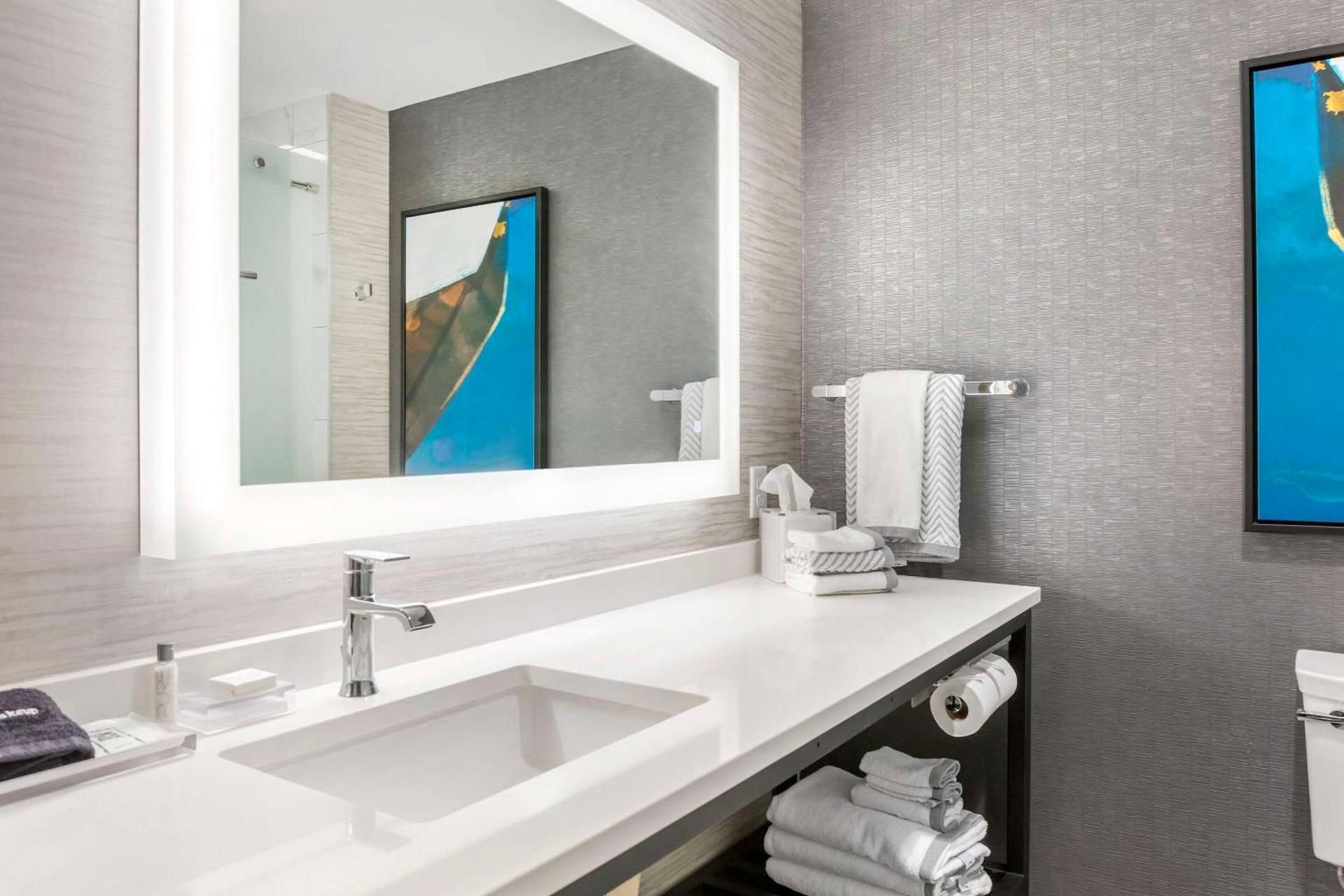 Quadruple Room with Two Queen Beds and Water View - Non Smoking