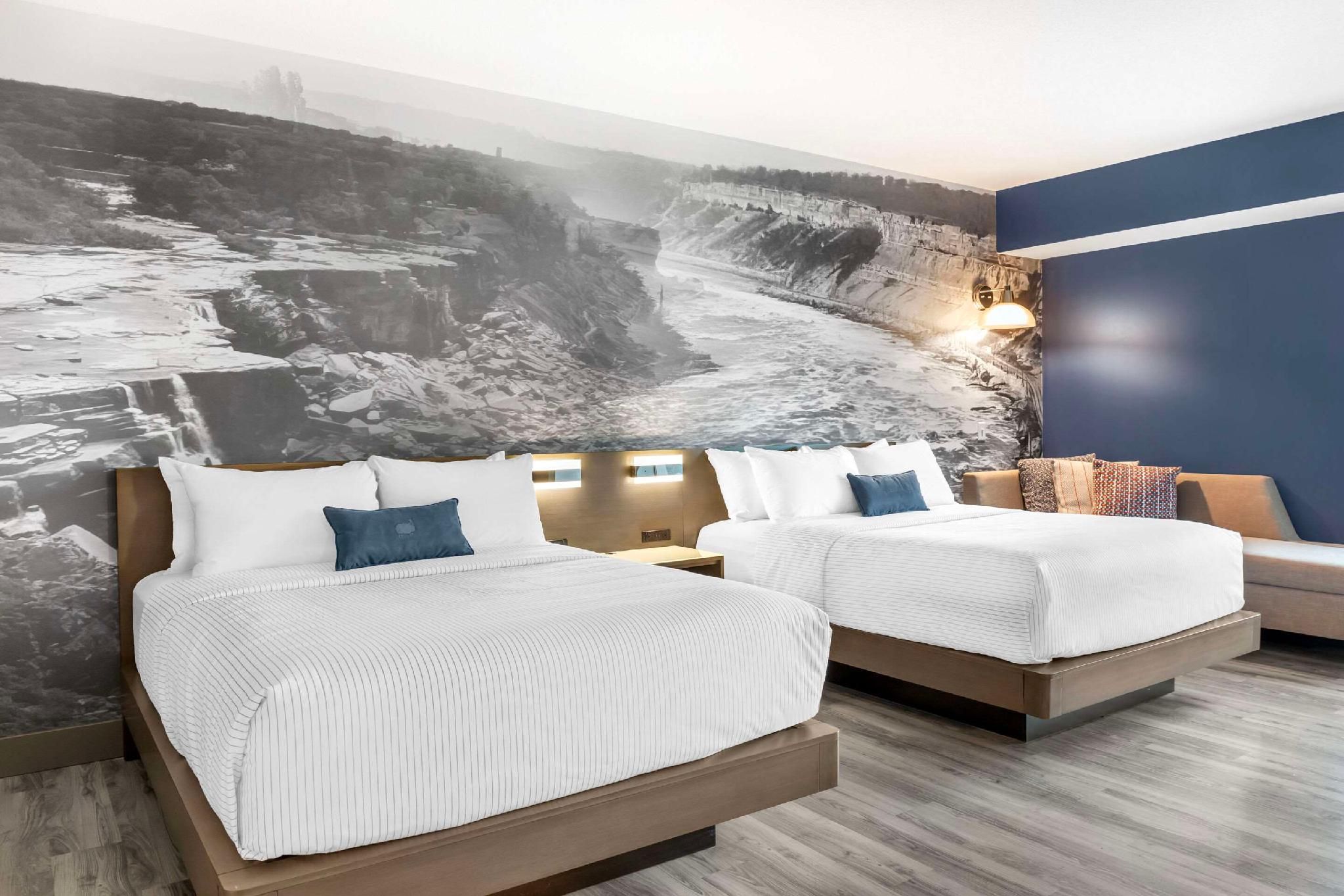 2 Queen Beds, Nonsmoking, Accessible
