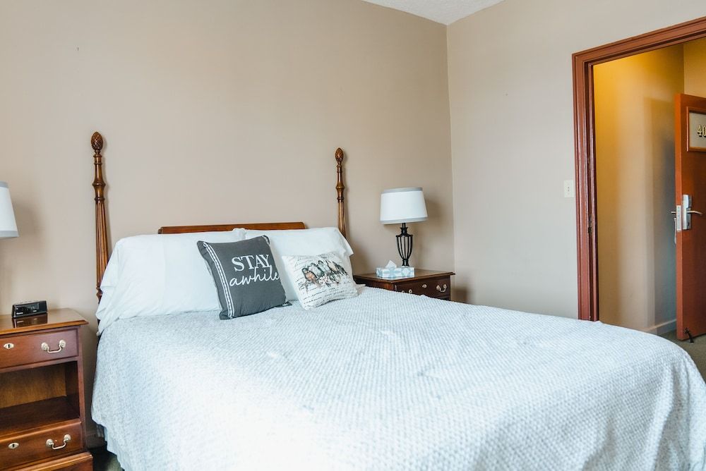 General Denver Hotel Classic Suite 3