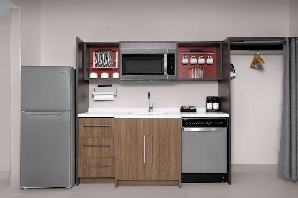 Home2 Suites By Hilton Falls Church Suite, 1 Bedroom 6