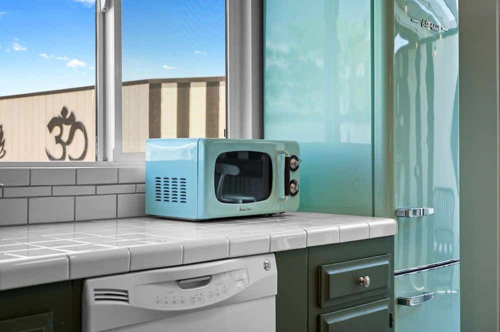 The Rosemary House Yucca Valley Design House 10