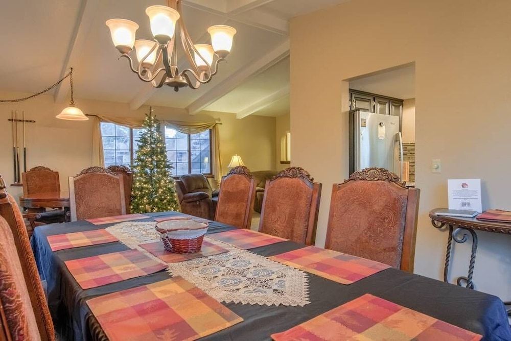 Family Dining