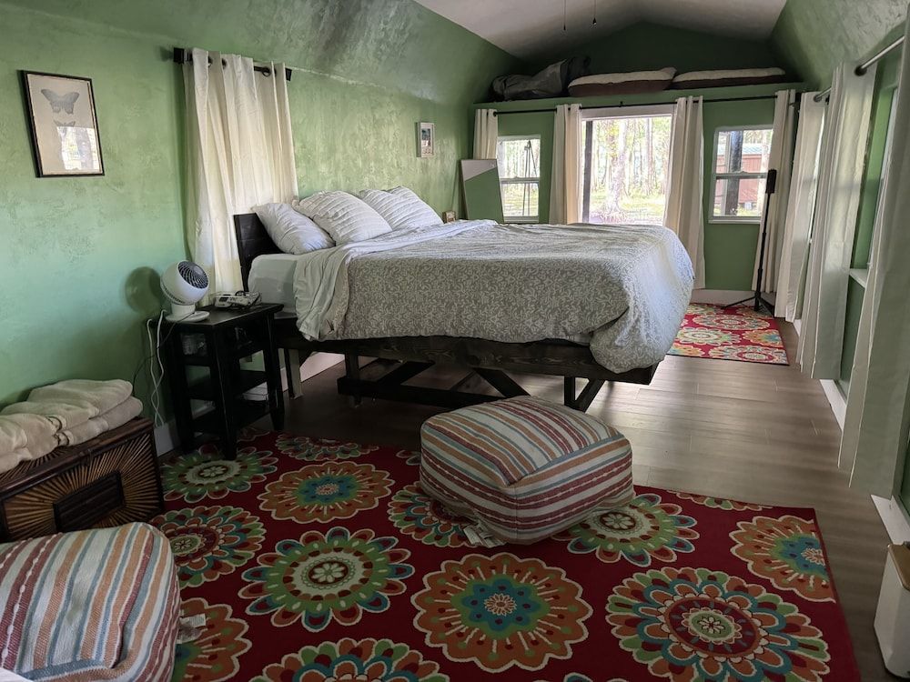 RAINBOW RANCH CABINS Comfort Cabin 5