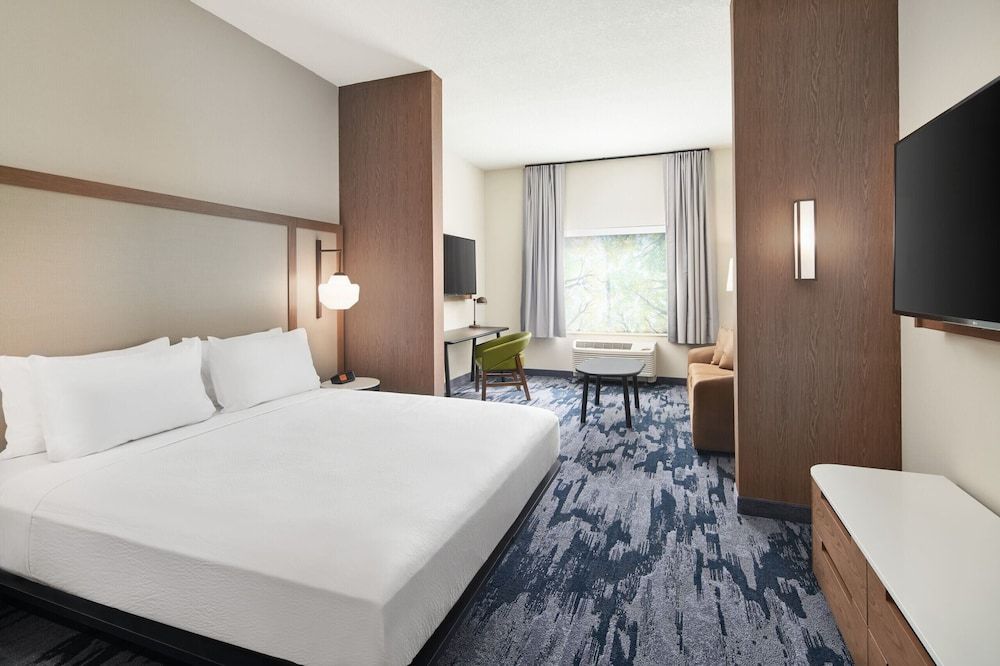 Suite, 1 King Bed with Sofa bed (Hearing Accessible)