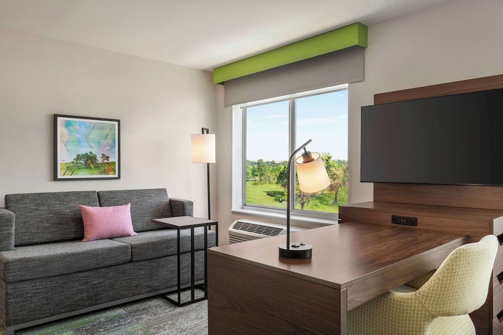 Hampton Inn & Suites Oroville Studio, 1 King Bed, Accessible (Hearing) 4