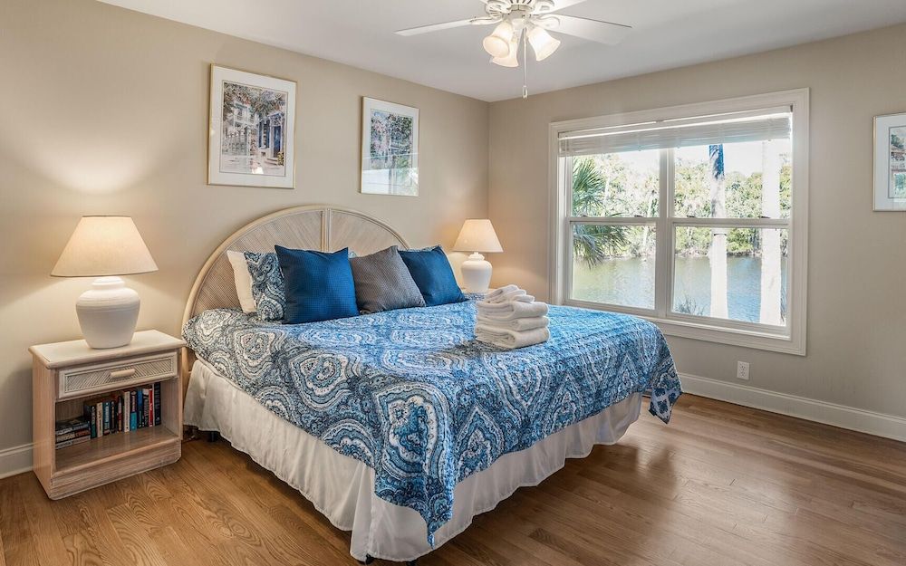 House, Multiple Beds, Kitchen