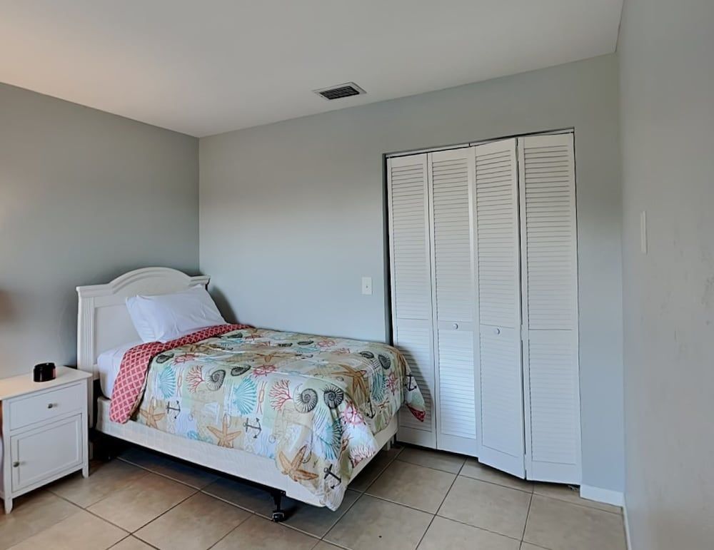 Sunshine Canal Home