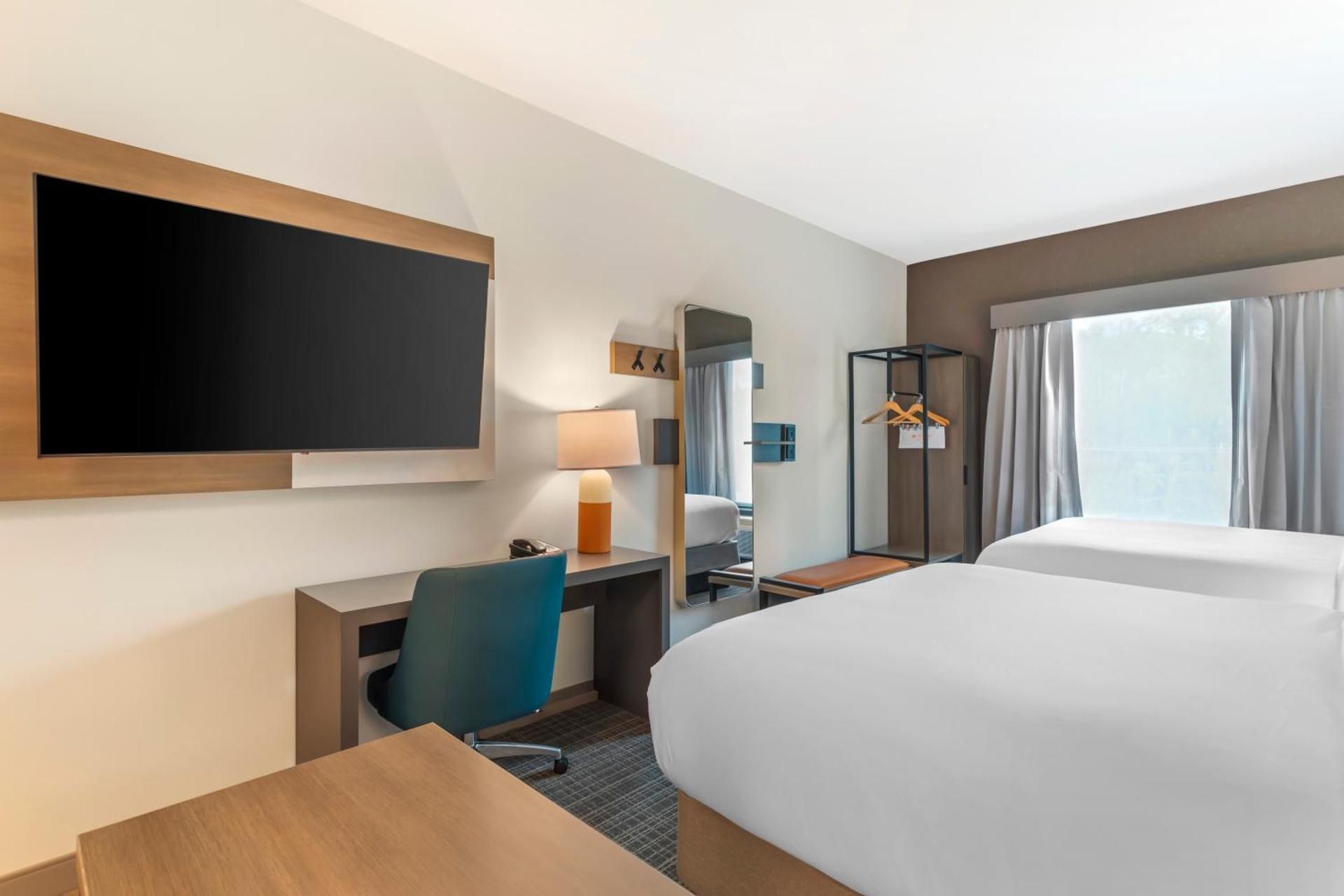 Double Queen Suite Handicapped Impaired