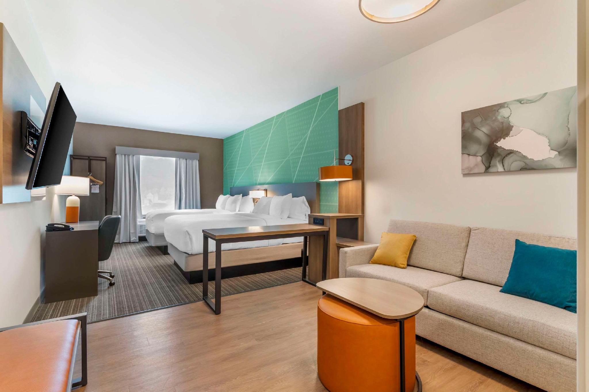 2 Queen Beds, 1-Person Sofabed, Non Smoking
