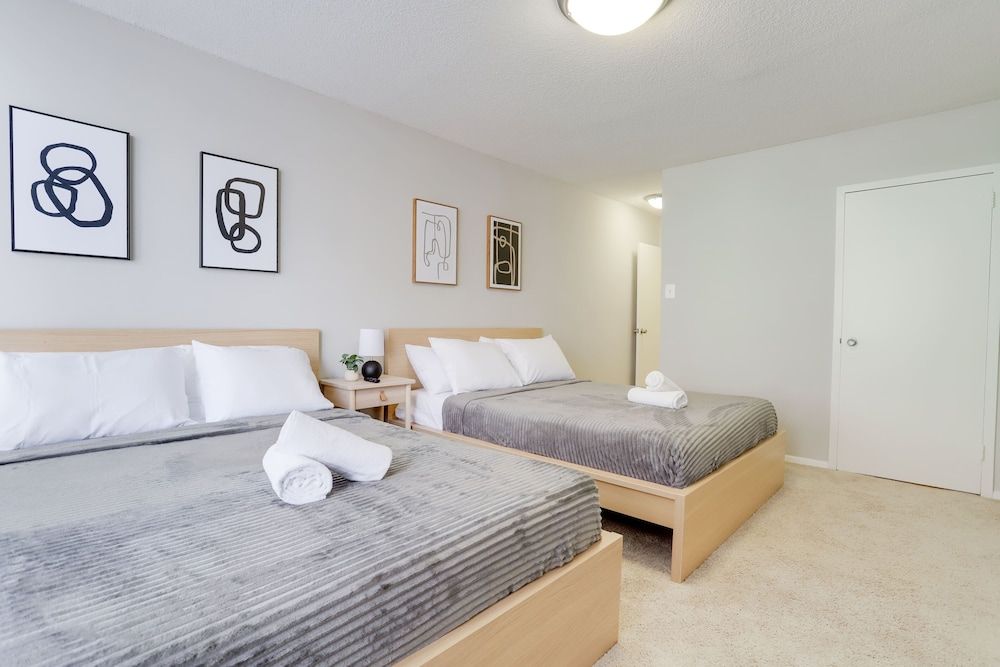 Deluxe Apartment
