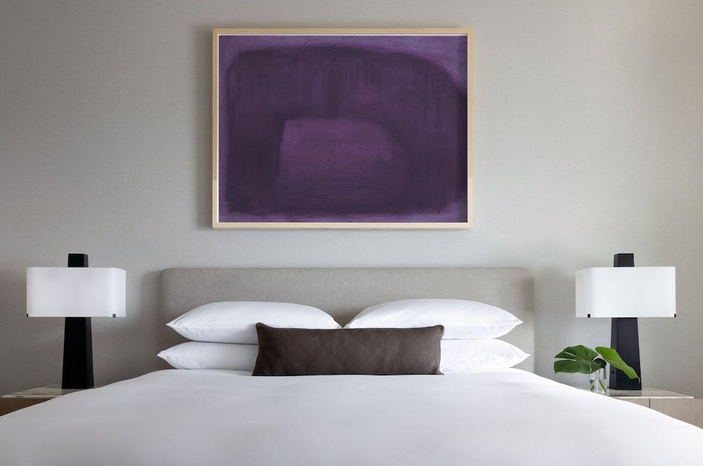 Premium Room, 1 King Bed, Mountain View, Corner