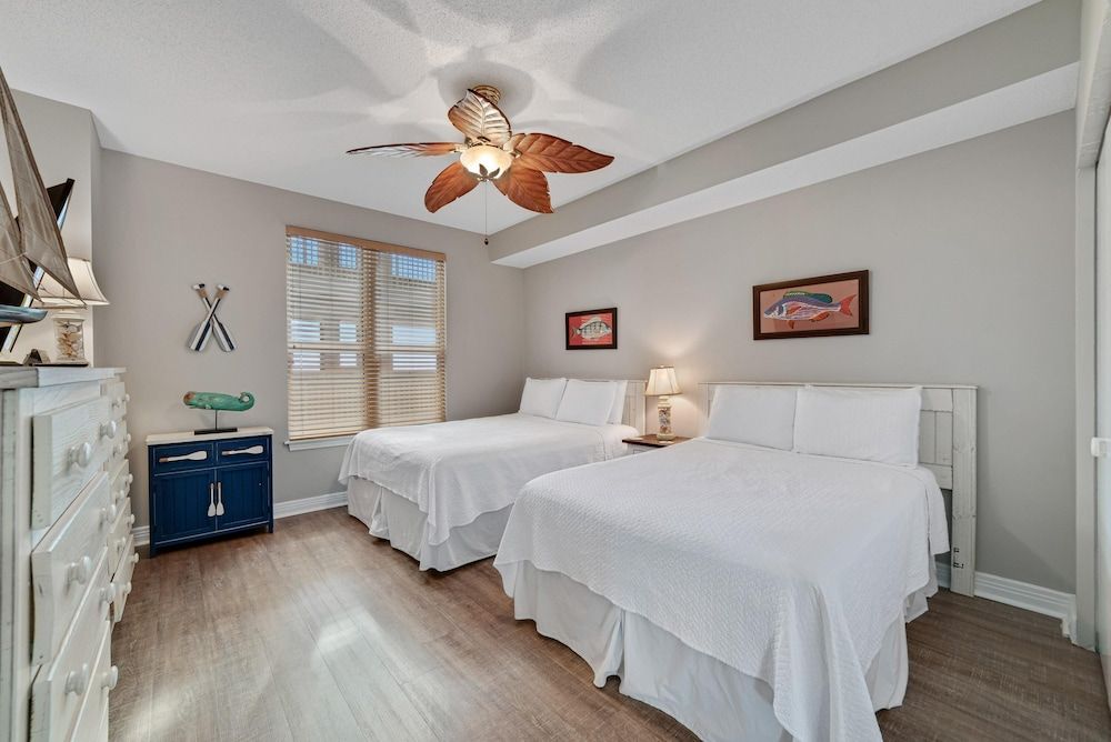 Condo, Multiple Beds (Beach Colony East 15C-Penthouse)