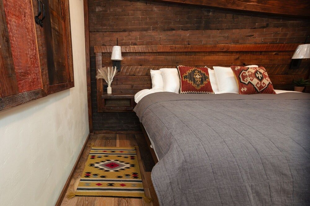 The Frenchman Suites Premier Suite 3