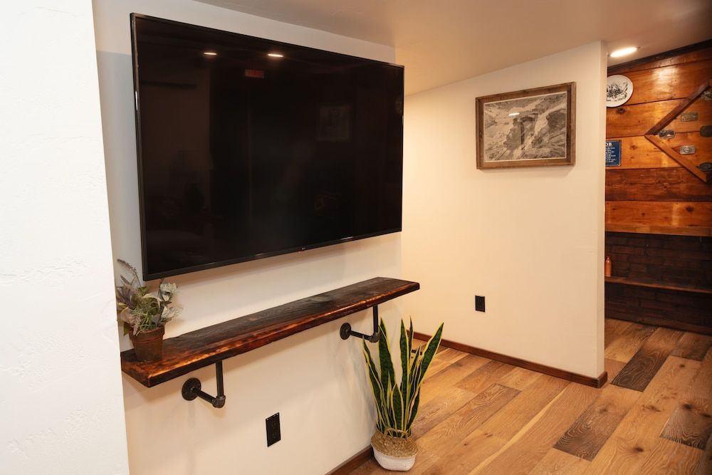 The Frenchman Suites Premier Suite 10