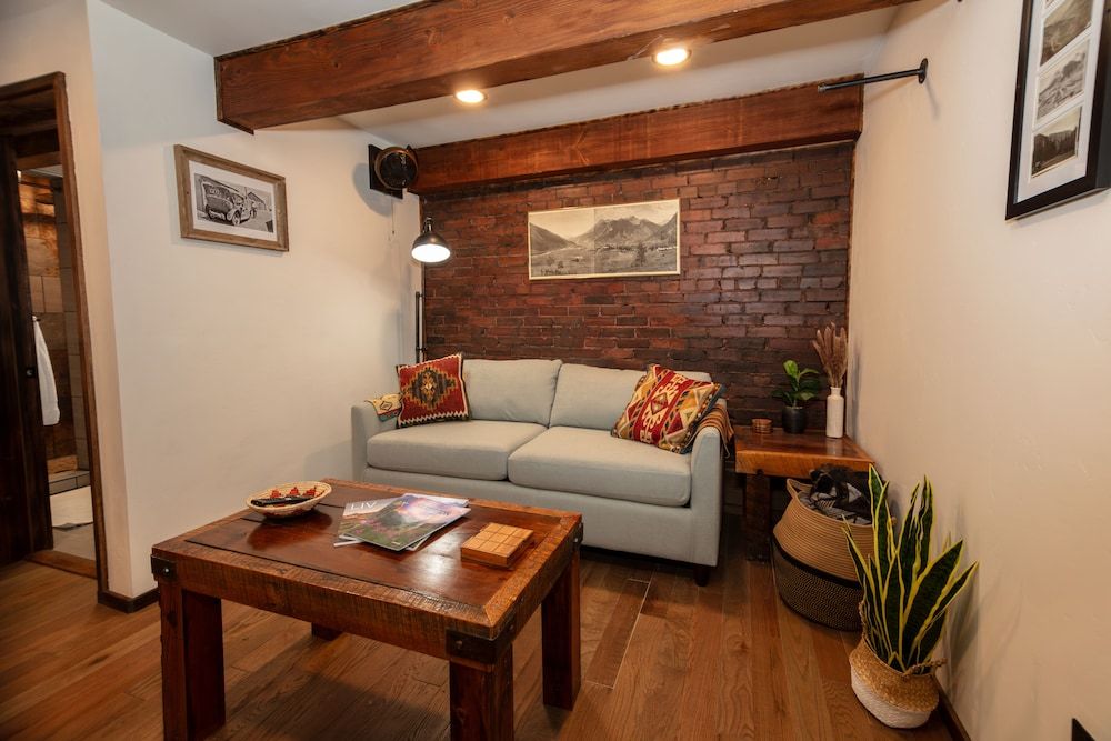 The Frenchman Suites Deluxe Suite 17