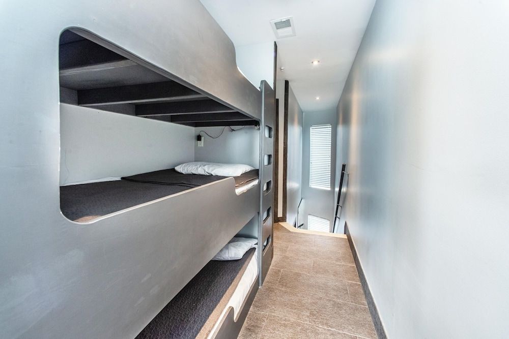 Townhome, Multiple Beds (Klaus House 1)