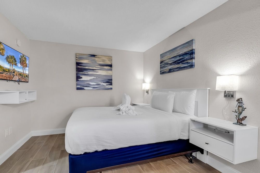 2BR Condo with Ocean View Comfort Condo, 2 Bedrooms, Non Smoking, Ocean View 4