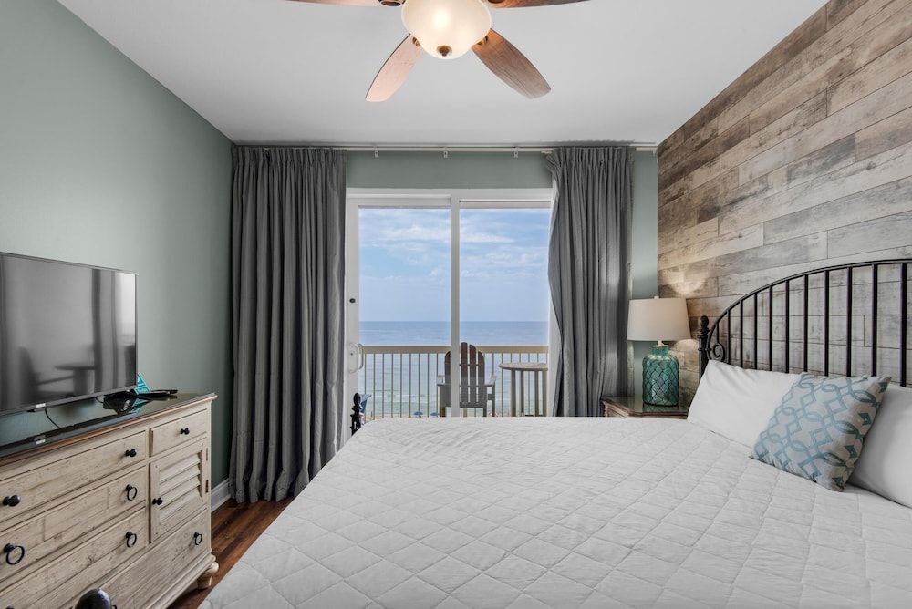 Condo, Multiple Beds (Calypso 1-608 East)