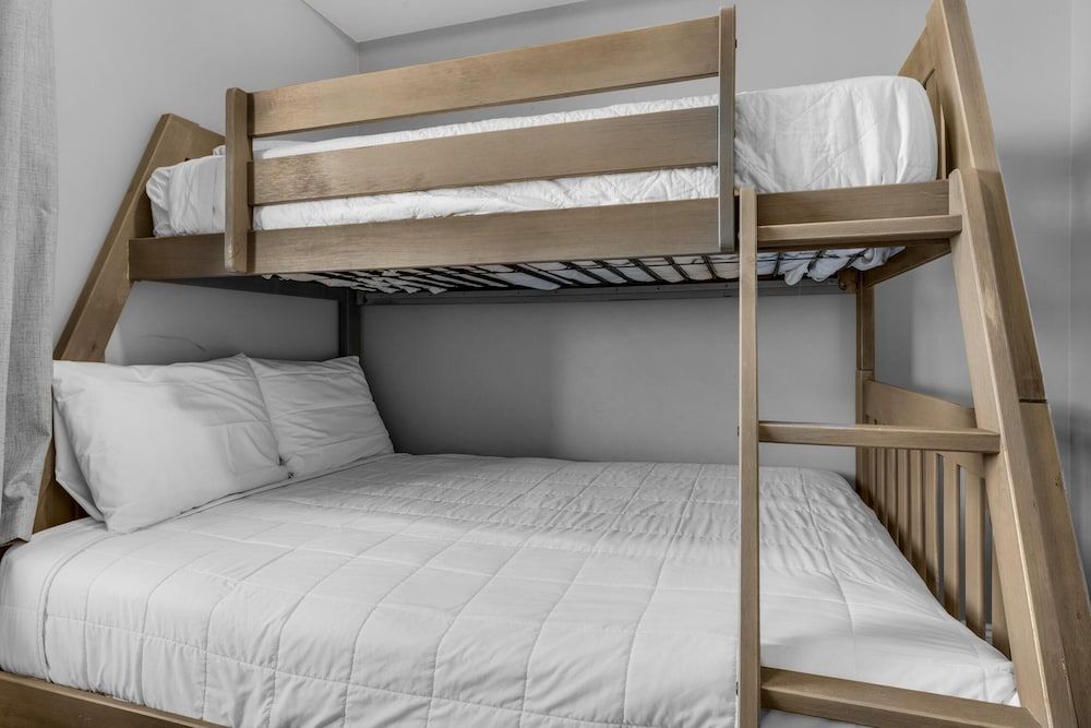 Condo, Multiple Beds (Calypso 1-2208 East)