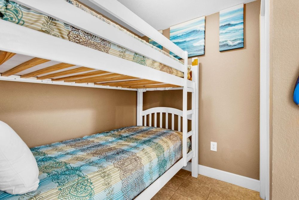 Condo, 1 King Bed with Sofa bed (Tidewater 2412)