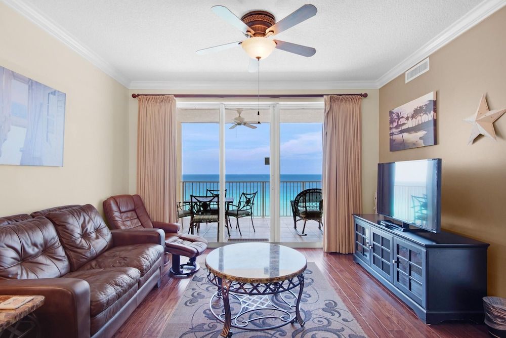 Condo, King and Queen, Balcony