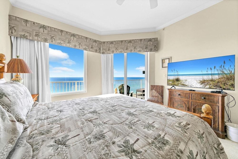 Condo, Multiple Beds (Grandview East 1405)