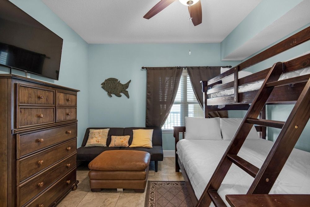 Condo, 1 King Bed with Sofa bed (Majestic Beach Towers 2-1708)