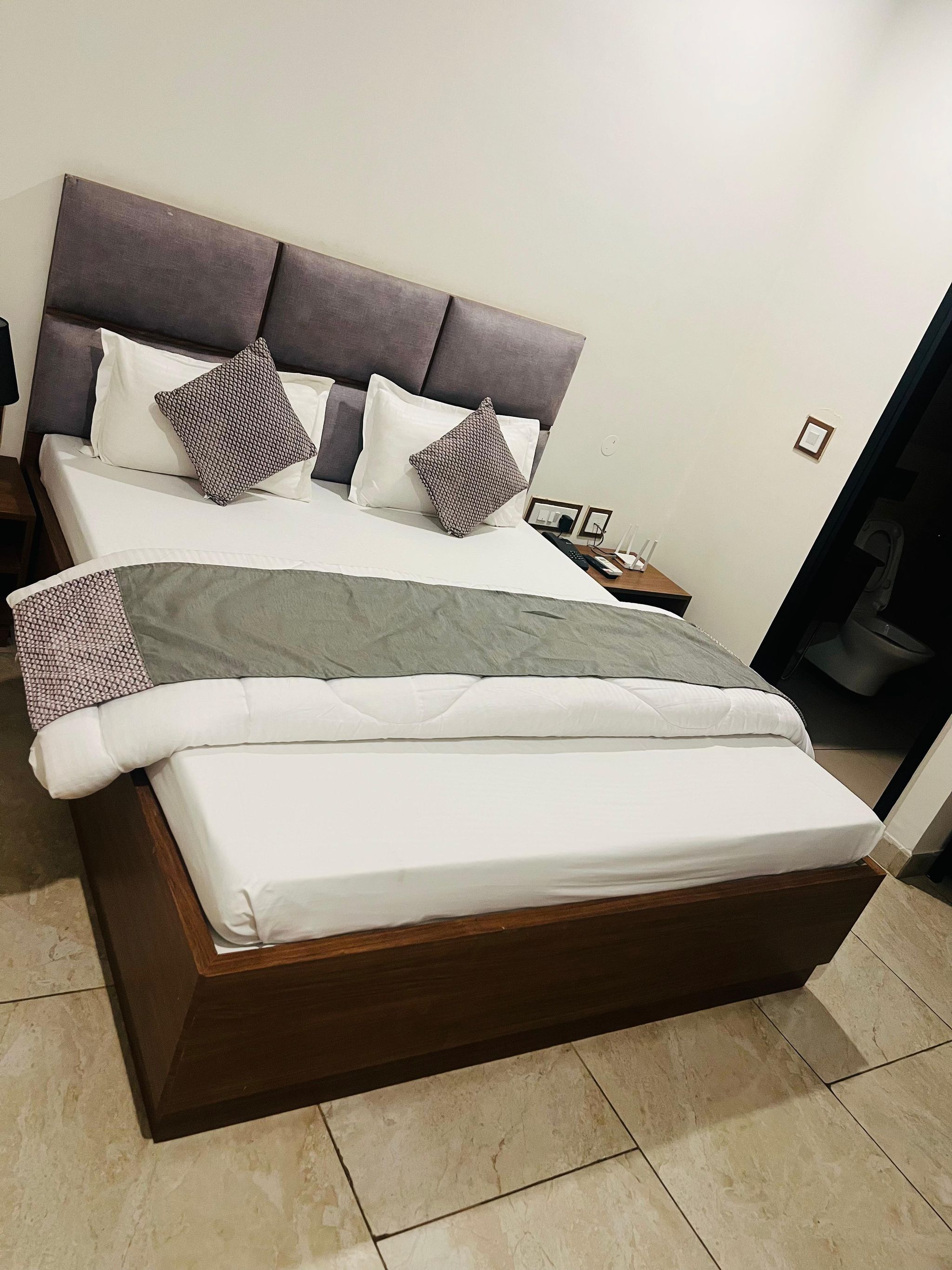 Hotel Andies, Mohali Deluxe Double Room 