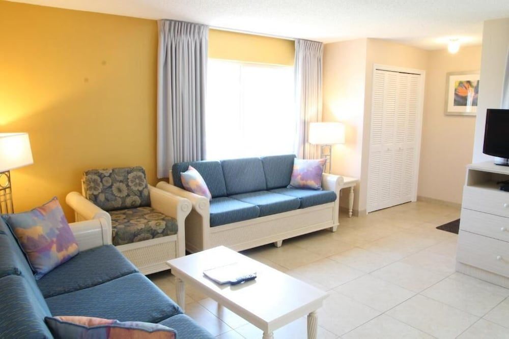 Canada House Beach Club Resort