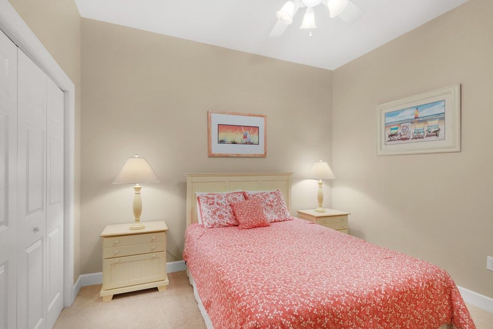 Condo, Multiple Beds (Churchill By The Sea 2308)