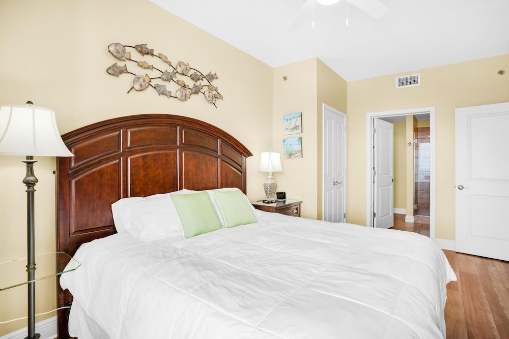 Condo, Multiple Beds (Sterling Breeze 1204)